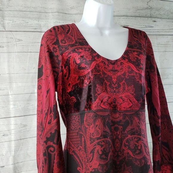 Unity World Wear Womens Top Sz Small‎ Red Long Sleeve - Picture 2 of 5